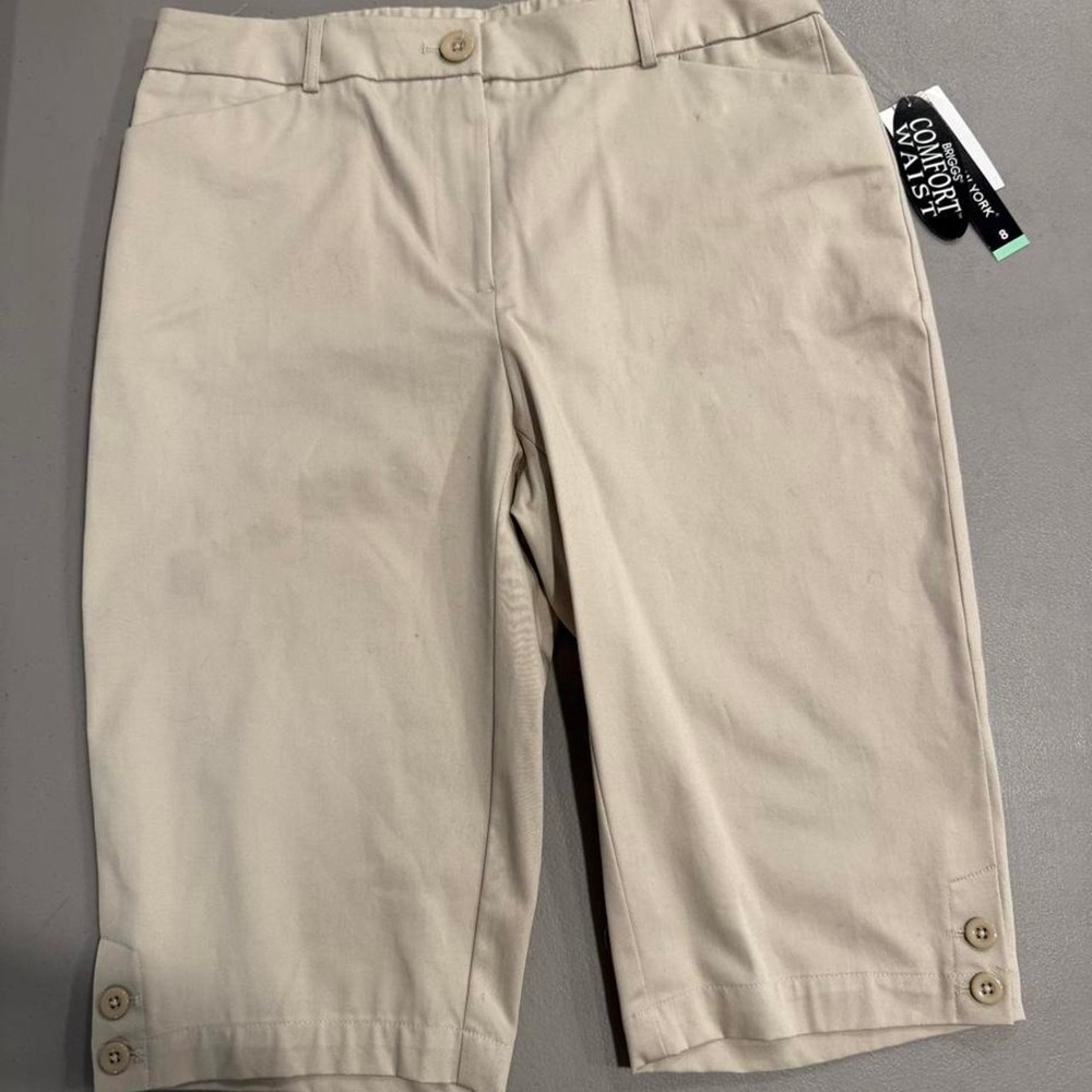 Briggs New York Shorts Womens 8 Tan Preppy Coastal Comfort Waist Button Hem